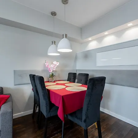 Panorama Downtown By Pinpoint Appartement