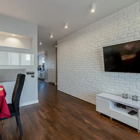 Panorama Downtown By Pinpoint Apartment Lodz