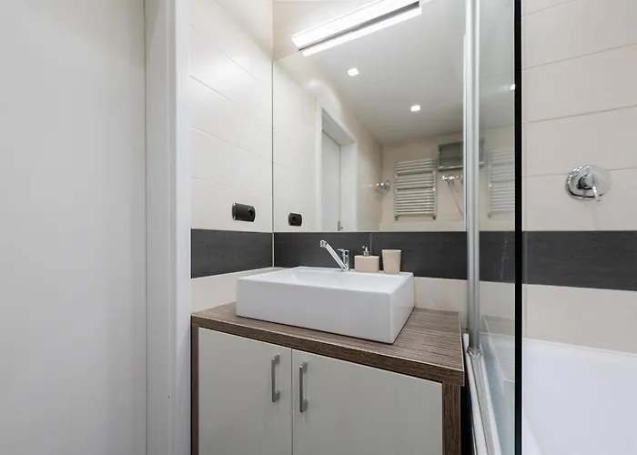 Апартаменты Panorama Downtown By Pinpoint Лодзь