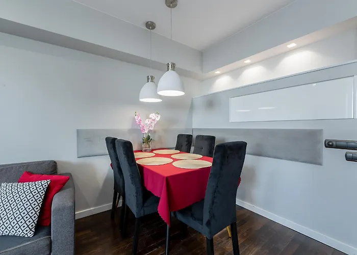 Panorama Downtown By Pinpoint 아파트