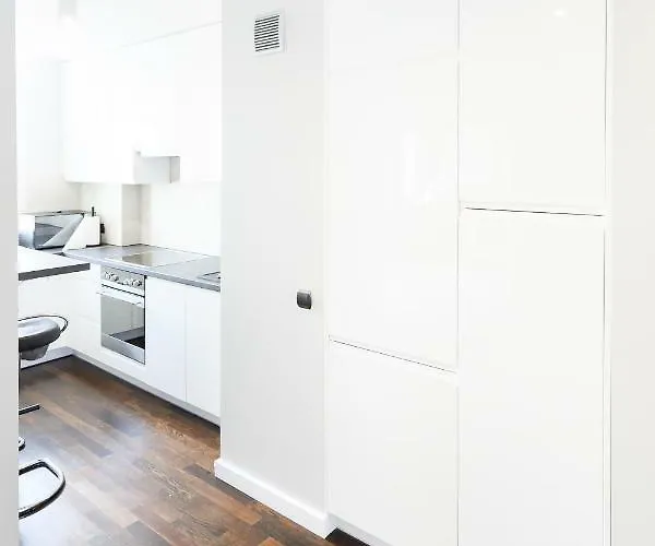 아파트 Panorama Downtown By Pinpoint 우치