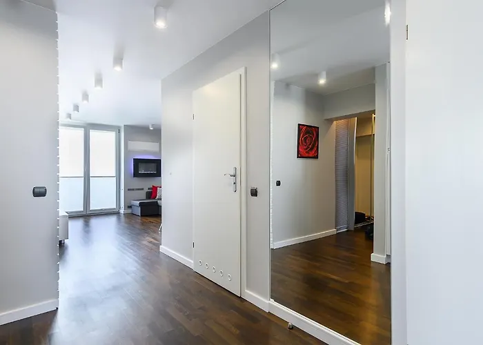 Panorama Downtown By Pinpoint 우치